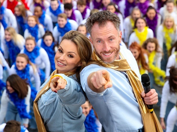 一起來battle！325名英國(guó)舞者大跳迪斯科破吉尼斯世界紀(jì)錄