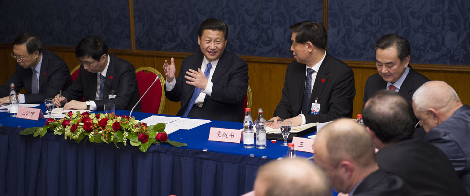 習(xí)近平會見俄羅斯?jié)h學(xué)家、學(xué)漢語的學(xué)生和媒體代表