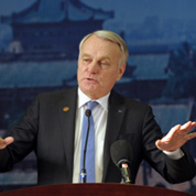 法總理對(duì)話(huà)武大學(xué)子